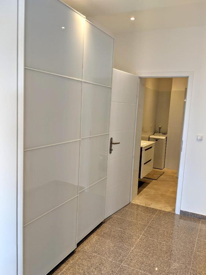 Clearvuehome - Quiet 51 M2 Studio Bratislava Slavin Buitenkant foto